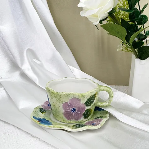 Tasse à Café Et Soucoupe En Céramique Peinte À La Main Motif Floral Bord Ondulé Irrégulier Style Japonais Pour Bureau Maison