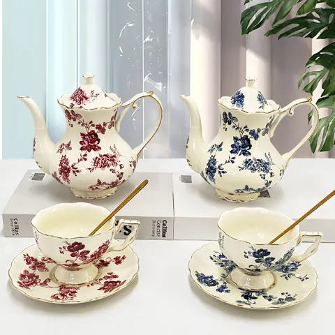 Set di Tazzine da Caffè in Ceramica Retrò Europeo Bordo Dorato Teiera Floreale Set da Tè Pomeridiano Inglese per Donna Regalo