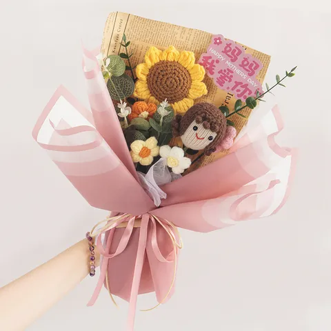 Handmade Crochet Knitted Bouquet Artificial Sunflower Rose Flower With Cute Doll Festive Graduation Mother's Day Gift Home Decor