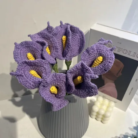 Bouquet di Fiori Artificiali in Uncinetto Fatto a Mano Calla Lily Fiori Finti in Filato per Decorazione Casa Matrimonio Festa Tavolo Regalo