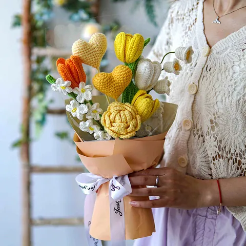 Handgefertigter Gehäkelter Blumenstrauß Wollgarn Herz Rose Fertige Blume Verpackt Geschenk Für Valentinstag Muttertag Deko