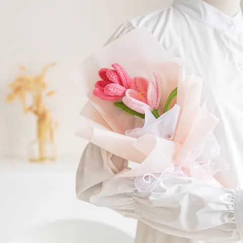 Handmade Crochet Tulip Bouquet Pink Yarn Knitted Artificial Flower Gift For Mother's Day Birthday Home Decoration