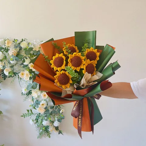 Handmade Crochet Sunflower Bouquet Knitted Wool Simulation Flowers Graduation Gift For Teachers Students Home Decoration