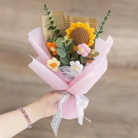 Handmade Crocheted Sunflower Bouquet Knitted Yarn Artificial Flower With Wrapping Paper Satin Ribbon For Home Decor Gift