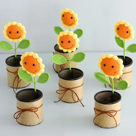 Handmade Crochet Sunflower Pen Holder Smiley Face Potted Flower Desk Ornament Desk Organizer Gift For Teacher Student