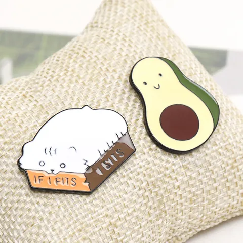 Cartoon Niedliche Katze In Box Avocado Emaille Pin Brosche Set Legierung Schmuck Für Rucksack Kleidung Damen