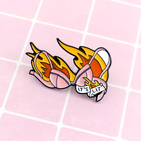 Kreative Brennender Bikini Emaille Brosche Pin Legierung Rosa BH Flamme IT'S LIT Slogan Abzeichen Denim Jacke Rucksack Deko Schmuck Damen