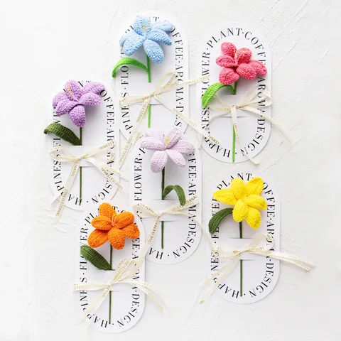 Handgefertigte Häkel-Tulpe Strickgarn Künstlicher Blumenstrauß Mit Grußkarte Schleife Für Muttertag Geschenk Haus Dekoration