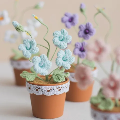 Handmade Crochet Freesia Artificial Potted Plant Knitted Yarn Flower Desktop Ornament With Lace Pot Home Decoration Gift