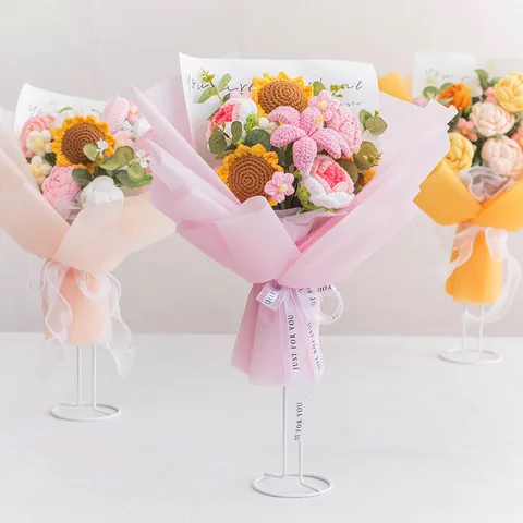 Handgemachter Gehäkelter Blumenstrauß Sonnenblume Rose Tulpe Nelke Mit Geschenktüte Und Grußkarte Für Hochzeit Muttertag Valentinstag Heimdekoration