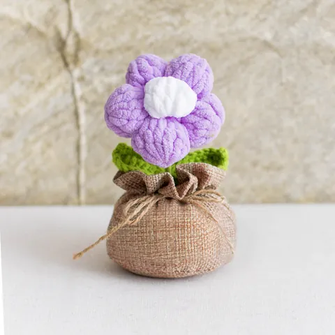 Adorno de Flor de Ganchillo Hecho a Mano Tejido de Hilo Bolsa de la Suerte Decoración de Escritorio Regalo Floral Artificial