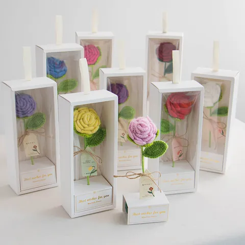 Rose au Crochet Faite à la Main Boîte Cadeau Fleurs de Simulation Fil Tricoté Bouquet Unique Pour Journée Enseignants Fête des Mères Cadeau Décoration Maison Fleurs Artificielles