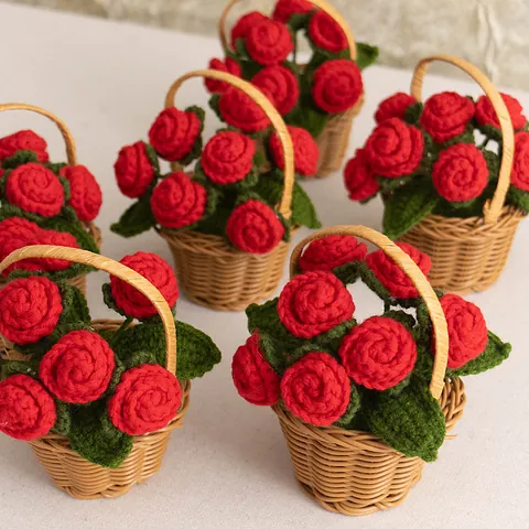 Handmade Crochet Knitted Rose Flower Basket Potted Plant Desktop Ornament Yarn Woven Rose Bouquet For Home Office Decor Gift