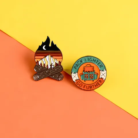 Ensemble de Pin's en Émail pour Randonnée en Plein Air Sac à Dos Montagne Feu de Camp Broche en Alliage pour Veste en Jean Badge de Voyage