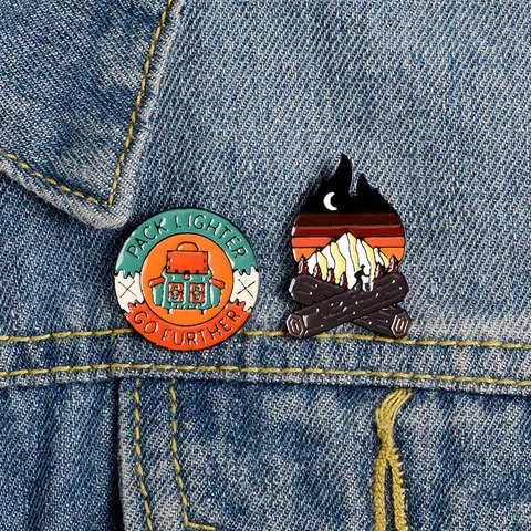 Ensemble de Pin's en Émail pour Randonnée en Plein Air Sac à Dos Montagne Feu de Camp Broche en Alliage pour Veste en Jean Badge de Voyage