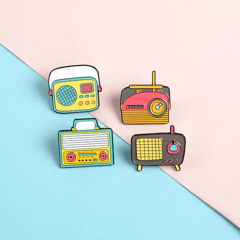 Retro Cartoon Radio Television Shape Enamel Brooch Pin Alloy Metal Badge For Clothing Backpack Jacket Denim Accessory Decor