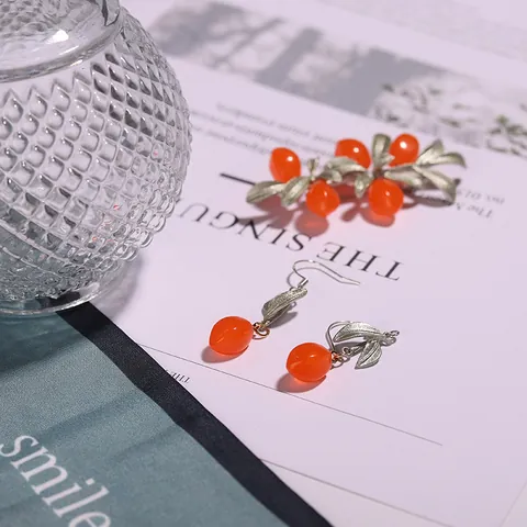 Broche de Planta de Baya Naranja de Aleación Vintage y Pendientes de Gancho para Mujer Joyería de Hoja de Plata Decorativo