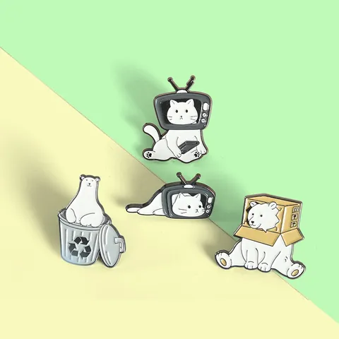 Juego de Broches de Aleación de Esmalte Creativo para Mujeres y Hombres Lindo Gato en TV Retro Oso Polar en Caja de Cartón Insignias de Solapa de Esmalte para Mochila Ropa Bolsos Joyería Regalo