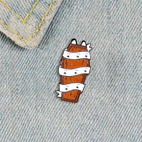 Halloween Ghost Coffin Enamel Brooch Pin Funny Cartoon Coffin Ribbon Wrapped Alloy Badge For Backpack Clothes Accessory Gothic Jewelry