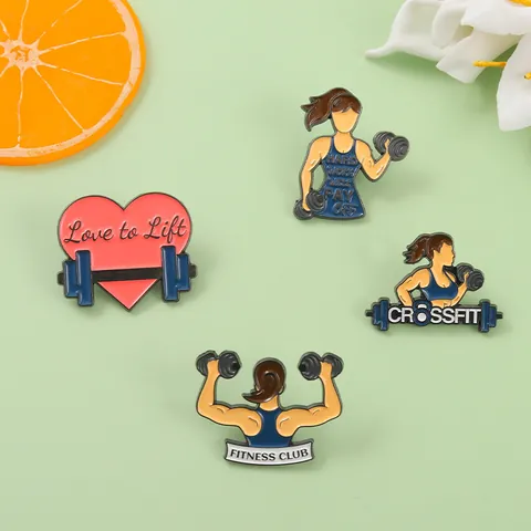 Spilla in Lega Smaltata a Tema Fitness per Donna Slogan Allenamento Cuore Bilanciere Distintivo Decorativo Spilla da Bavero Accessori Gioielli