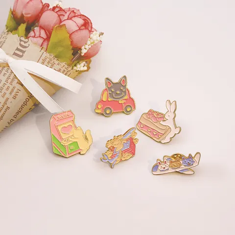 Cartoon Tier Emaille Broschen Süße Hund Katze Hase Nadeln Legierung Emaille Schmuck Abzeichen Für Rucksack Kleidung Hut Dekoration Zubehör