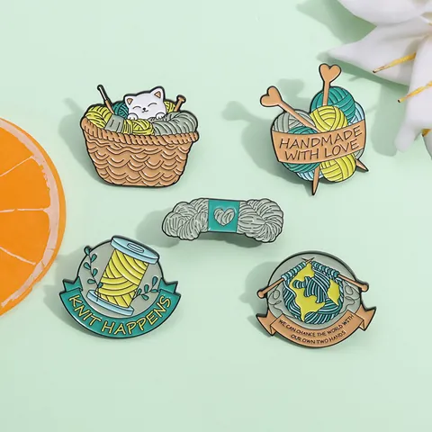 Cartoon Knitting Yarn Ball Cat Enamel Brooch Alloy Handmade With Love Knit Happens Badge For Women Men DIY Jewelry Gift