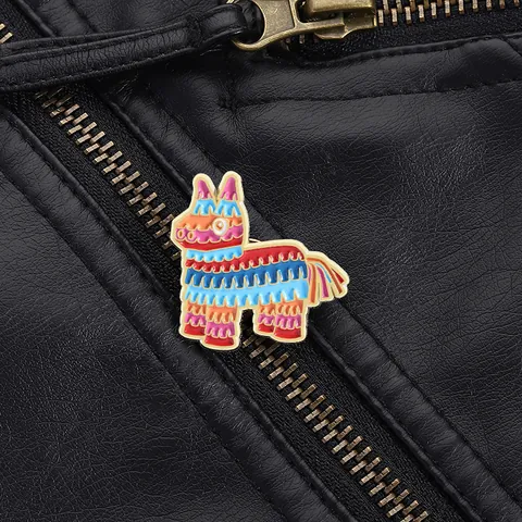 Colorful Piñata Llama Enamel Pin Cartoon Rainbow Horse Alloy Brooch Badge For Clothing Bag Mexican Party Jewelry Gift
