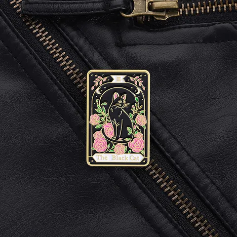 Spilla Creativa in Smalto Stile Tarocchi Con Design Gatto Nero e Rosa Spilla in Lega per Accessori Abbigliamento Donna Regalo