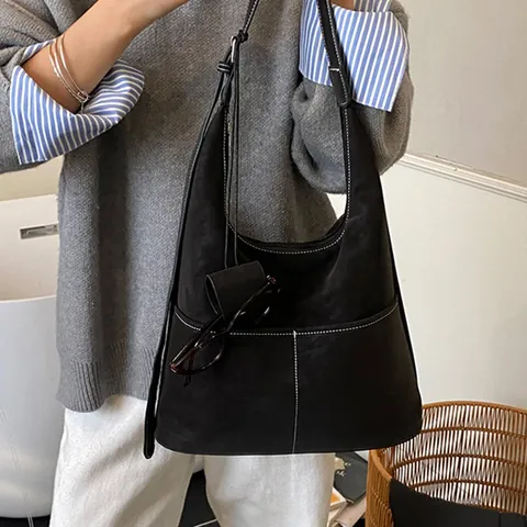 Große Kapazität PU Leder Einkaufstasche Mit Kontrastnähte Minimalistisch Hobo Umhängetasche Mit Passender Beutel Für Damen