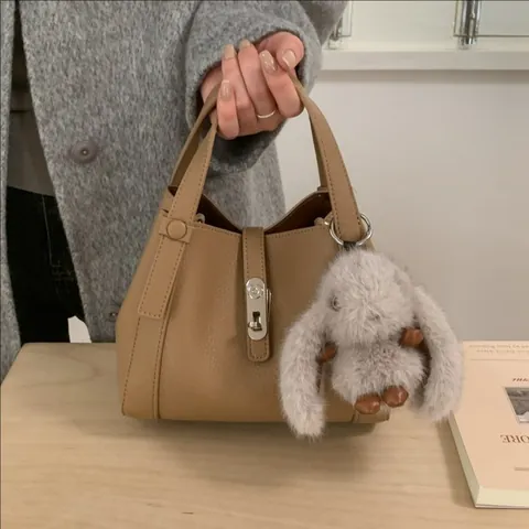 Women Litchi Pattern PU Leather Bucket Bag With Rabbit Pendant Metal Lock Retro Shoulder Crossbody Bag Handbag With Pouch