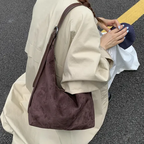 Women Large Capacity Faux Suede Hobo Bag Vintage Minimalist Tote Shoulder Bag Commuter Solid Color Underarm Shopper Bag
