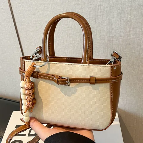 Vintage PU Leder Handtasche Damen Schachbrett Textur Umhängetasche Mit Perlenanhänger Retro Pendler Tasche