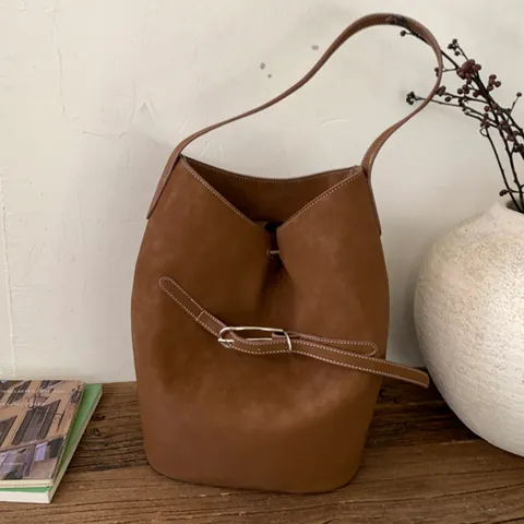 Dames Grote Capaciteit PU Leer Emmer Tas Minimalistische Retro Schoudertas Met Gesp En Contraststiksel Woon-Werkverkeer Tas