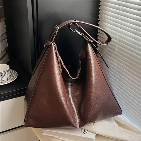 Bolso Hobo de Gran Capacidad para Mujer Bolso Tote Vintage de Cuero PU Aceitoso Bolso de Hombro Minimalista Ajustable