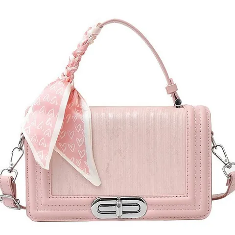 Sac Bandoulière Élégant en Cuir PU pour Femmes Petit Sac à Main Carré Avec Décoration Foulard en Satin Imprimé Cœur Sac à Épaule