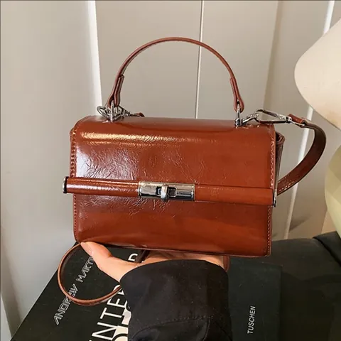 Vintage Glänzende Lackleder Kleine Quadratische Tasche Für Damen Luxus Tragegriff Schulter Umhängetasche Mit Silbernem Schloss