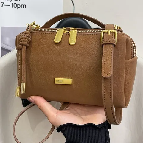 Damen Retro PU-Leder Boston Umhängetasche Minimalistische Einfarbige Schultertasche Mit Goldenen Beschlägen Verstellbarer Riemen
