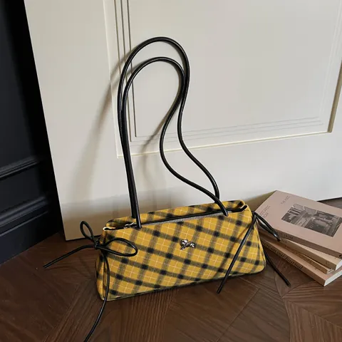 Retro Checkered Underarm Bag For Women Large Capacity Canvas Shoulder Handbag With Metal Knight Logo Fashion Daily Bag