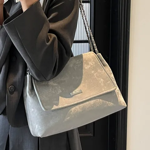Bolso de Hombro de Cuero PU Minimalista para Mujer Cadena Solapa Texturizada Bolso Cruzado Moda Conmutar Bolso de Mano Grande