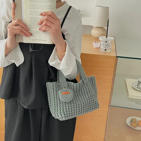 Bolso Tote de Punto Hecho a Mano Vintage para Mujer Bolso de Cubo Textura de Gofre Con Colgante de Corazón Bolso Casual