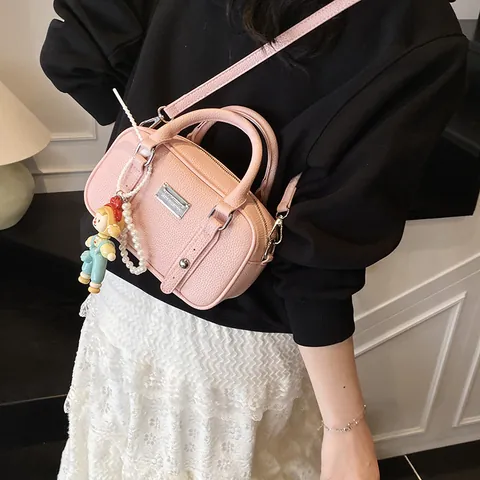 Women's Litchi Texture PU Leather Boston Bag Fashion Minimalist Handbag Crossbody Bag With Cartoon Doll Pearl Charm Accessories