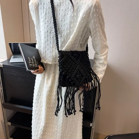 Bohemian Handwoven Macrame Tassel Crossbody Bag For Women Cotton Rope Diamond Pattern Small Square Shoulder Bag Beach Vacation Travel