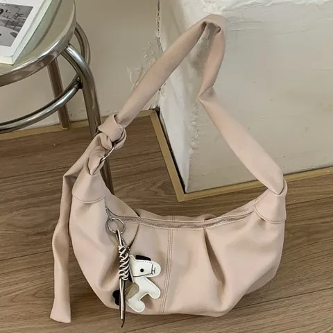 Borsa Croissant in Pelle PU Minimalista per Donna Estate Moda Plissettata a Mezzaluna Borsa a Tracolla Con Pendaglio Pony