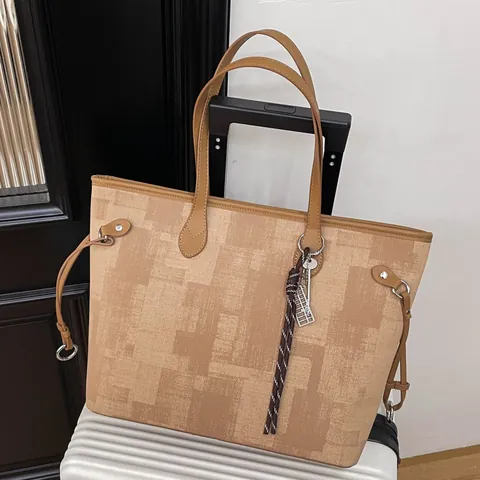 Women's PU Leather Large Capacity Tote Bag Geometric Pattern Commuter Shoulder Bag With Braided Rope Charm Underarm Bag