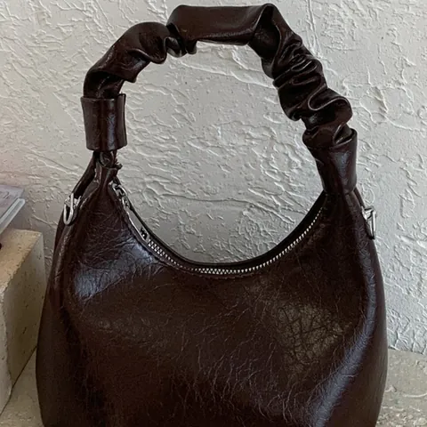 Ruched Handle Half Moon Hobo Bag For Women Fashion PU Leather Shoulder Bag Solid Color Zipper Crossbody Bag Handbag