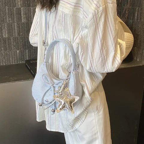 Sac Bandoulière Hobo Doux avec Nœud et Imprimé Étoiles pour Femmes Style Coréen Y2K Sac à Épaule Croissant en Toile avec Pendentif Pentagramme