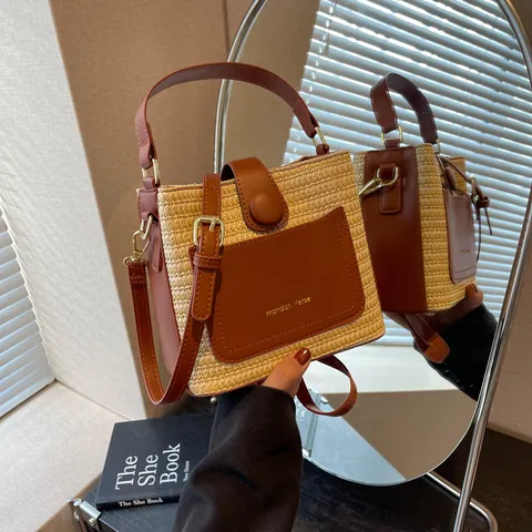 Women Straw Woven Bucket Bag With PU Leather Trim Casual Summer Vacation Handbag Contrast Color Shoulder Bag For Ladies