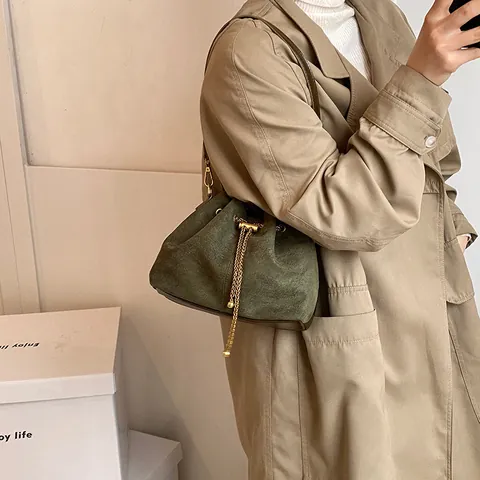 Beuteltasche Für Damen Im Koreanischen Stil Frosted PU Retro Kordelzug Metallkette Schulter Crossbody Alltag Handtasche