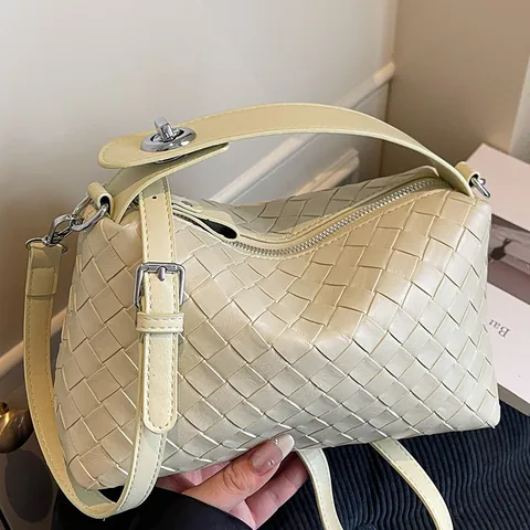 Damen Mode Gewebte PU Leder Schultertasche Urban Minimalistisch Intrecciato Stil Handtasche Mit Verstellbarem Riemen Silber Hardware