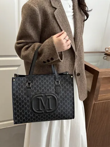 Borsa Tote Donna con Monogramma Lettera M Minimalista Urbana in Pelle PU Borsa a Mano Grande Capacità Spalla Pendolarismo Ufficio